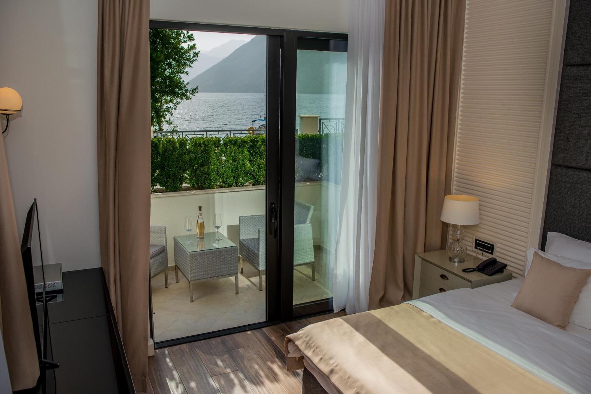 Hotel Palazzo Del Mare - Essenza Kotor Room photo